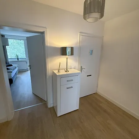 2 Zimmer, Zentral, Ruhig, Balkon, Hochwertig Eingerichtet Hannover