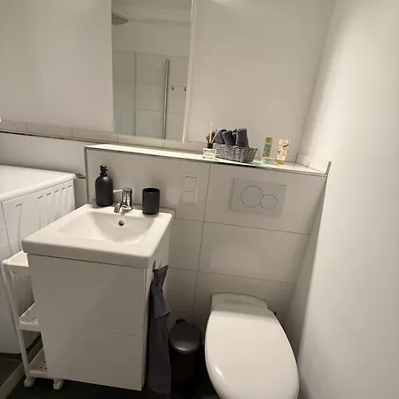 Appartamento 2 Zimmer, Zentral, Ruhig, Balkon, Hochwertig Eingerichtet *